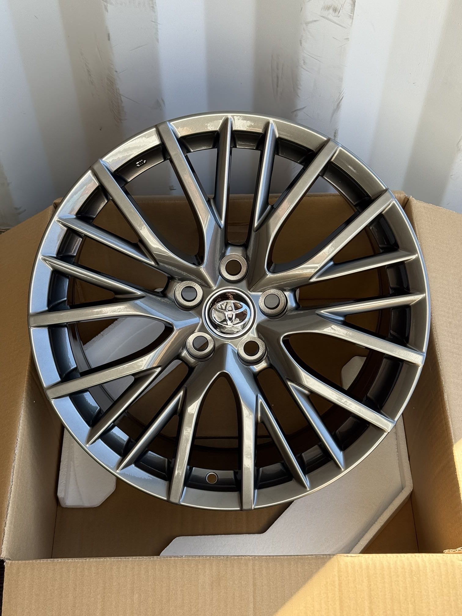 Диск RPL ANZ-0301 8x18 5/114.3 ET40 D60.1 HB