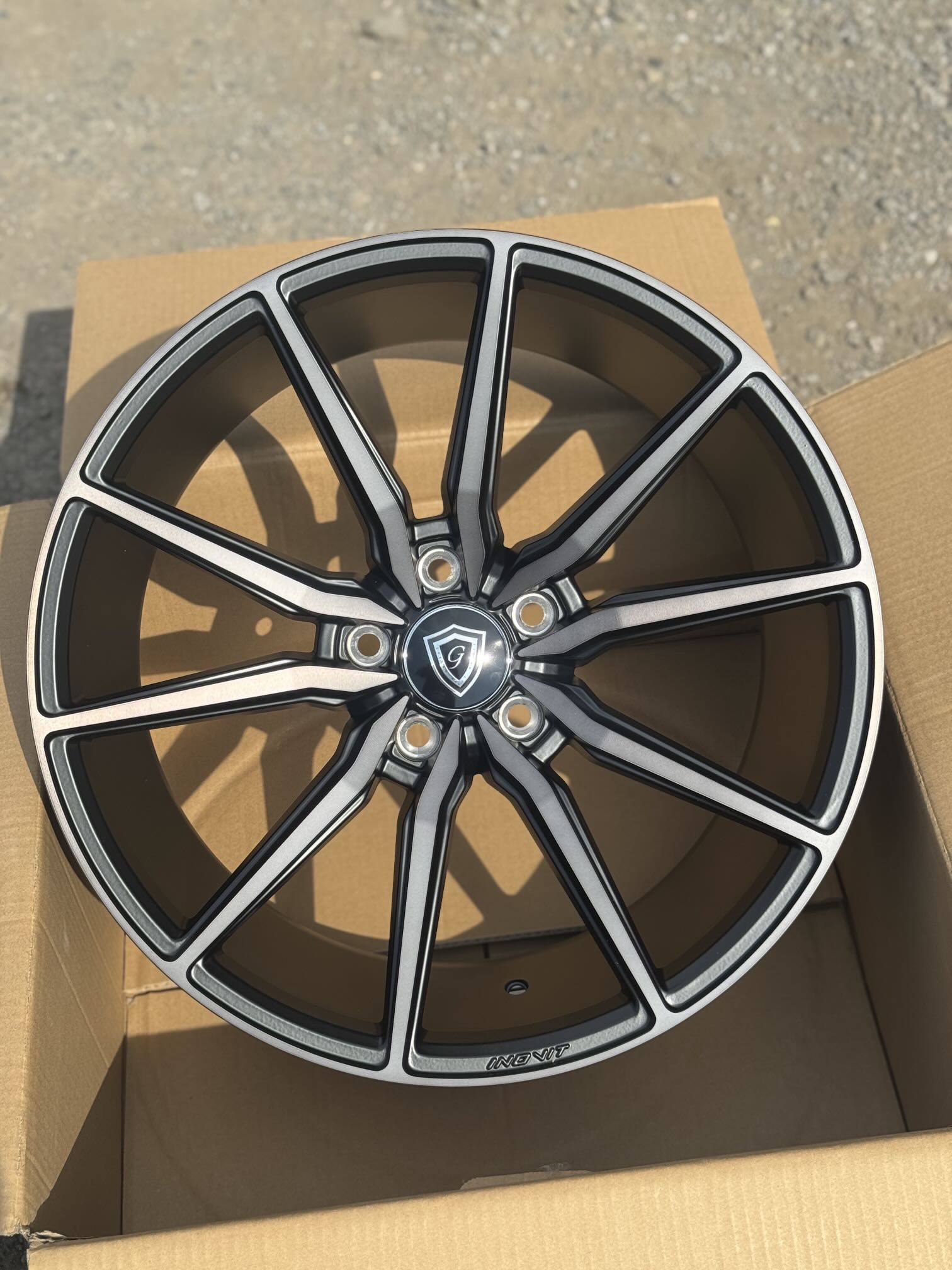 Диск STG BN-2115 8.5x20 5/114.3 ET40 D73.1 HB