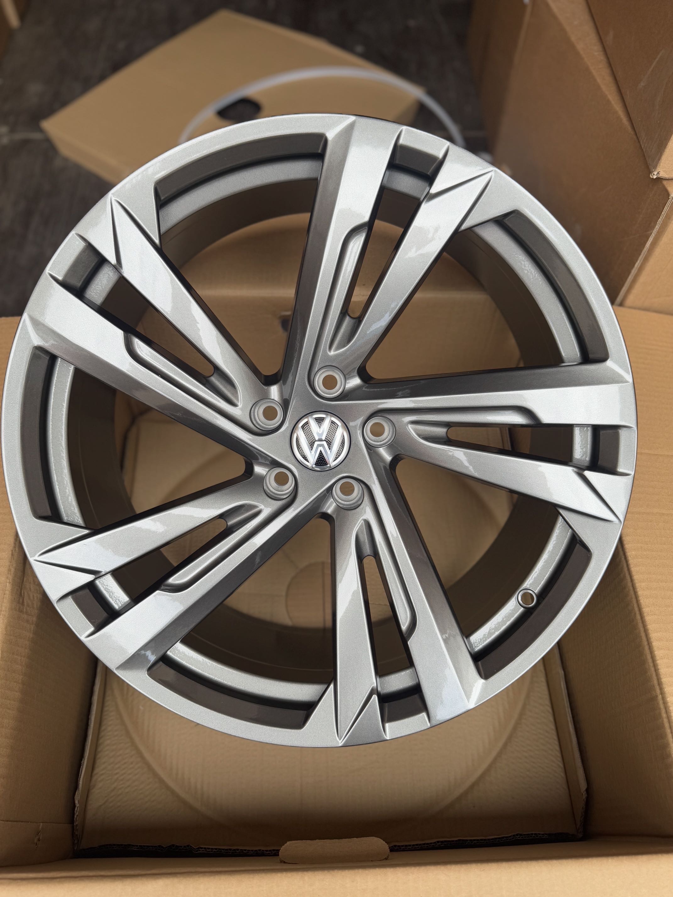 Диск STG TS-5682 8.5x20 5/112 ET38 D57.1 D