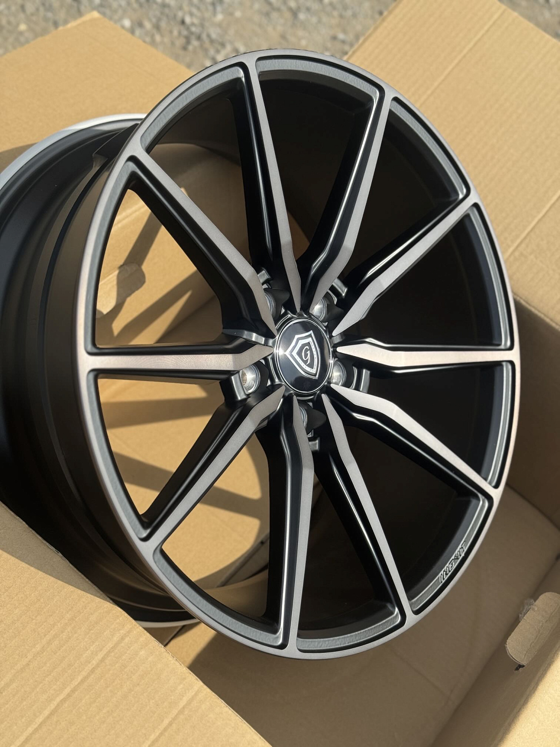 Диск STG BN-2115 8.5x20 5/114.3 ET40 D73.1 HB