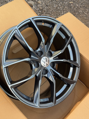 Диск STG ZB-3089 7.5x18 5/112 ET45 D57.1 DARK