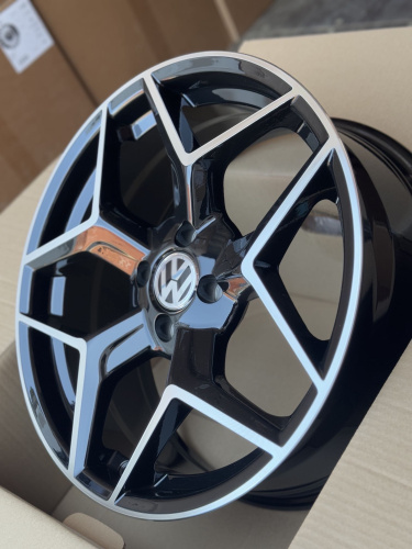 Диск STG TS-5421 7.5x17 4/100 ET35 D73.1 BMF