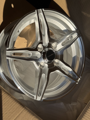 Диск STG XN-5004 5.5x13 4/100 ET30 D67.1 MS