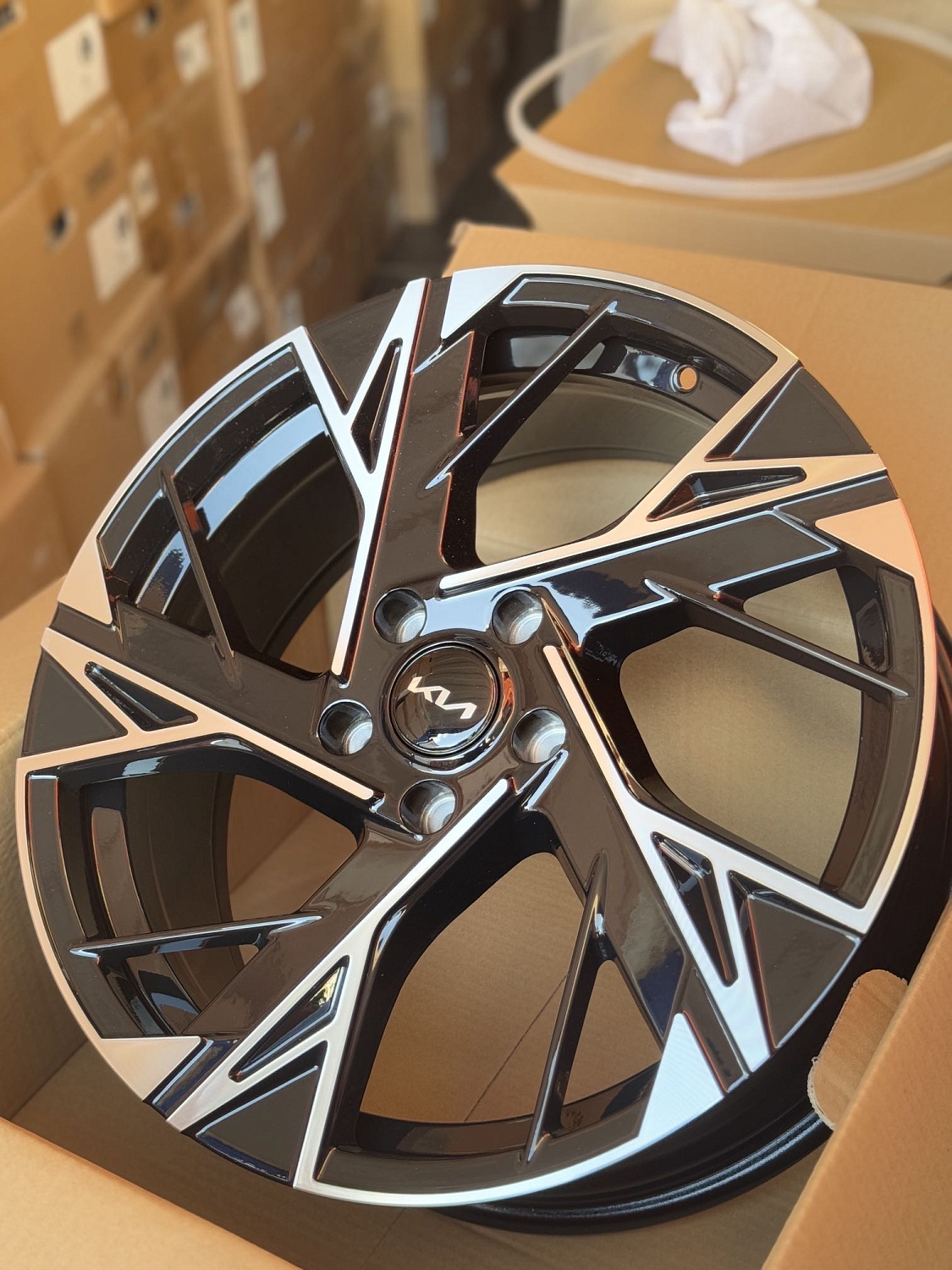 Диск RPL ANZ-5674 7.5x18 5/114.3 ET45 D67.1 BMF